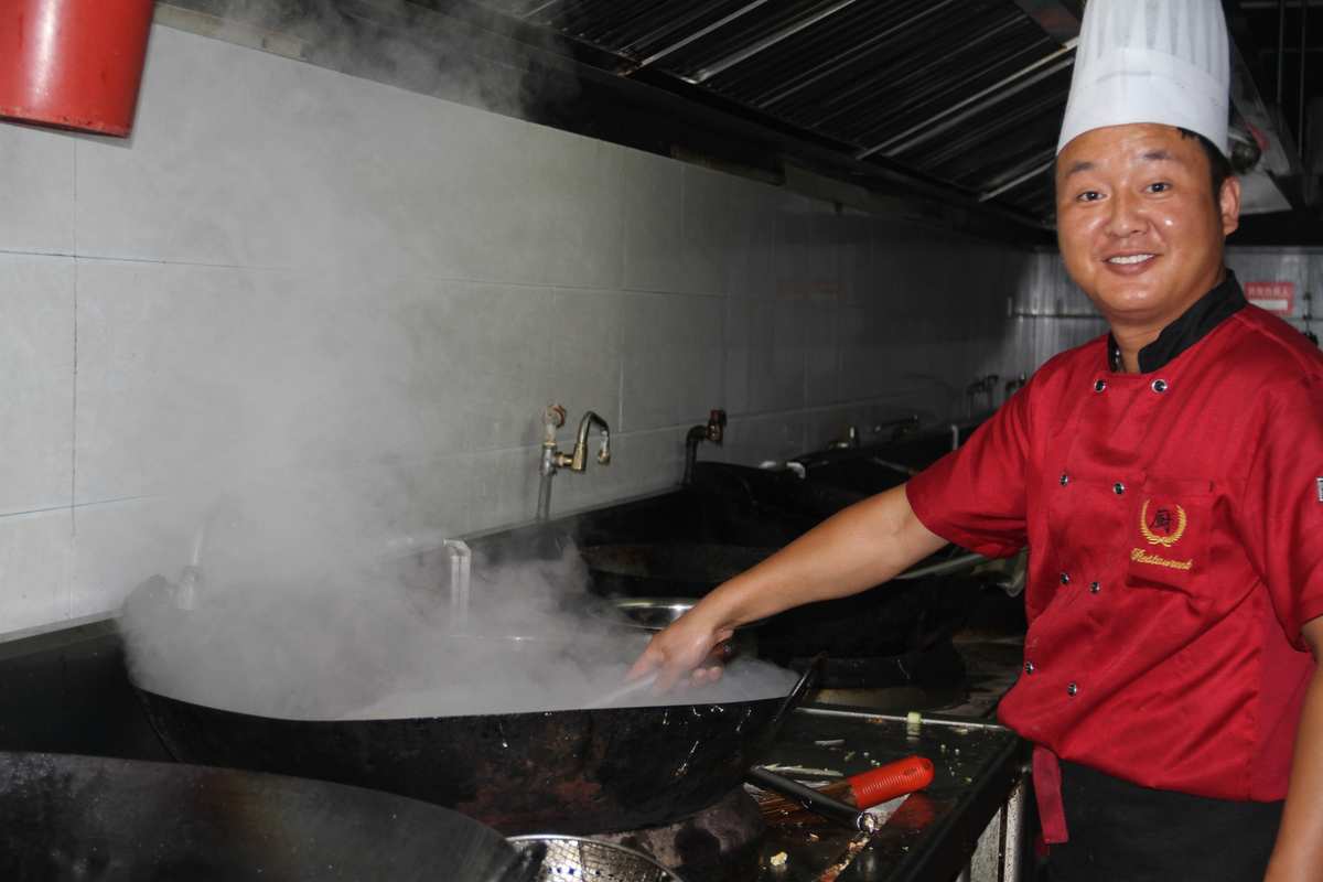 魔兽烹饪攻略1300_魔兽世界暴风城哪里有烹饪用火_魔兽烹饪农场小鸡