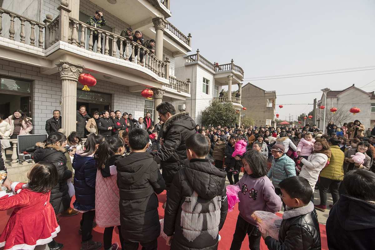 回到村里做土豪 目录_回到村里做土豪八点零_回到村里做土豪小说全文阅读