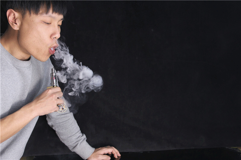 电子烟快吸还是慢吸_电子烟是秒吸的好还是_电子烟秒吸什么意思