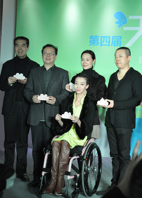 刘岩遇见最完美的自己^^^“微”战：找准微信的根本获利点^^_易点微信编辑器_微信点赞收费吗