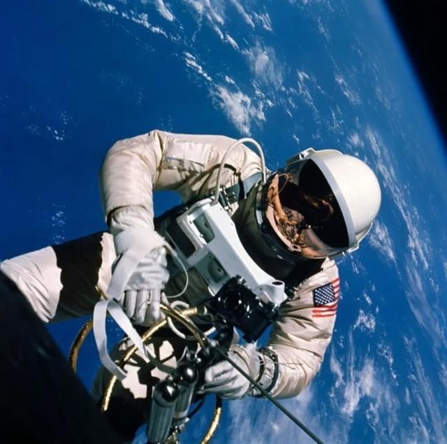 太空滑步_劲舞团自由8k太空滑步_太空滑步舞教学基础舞步