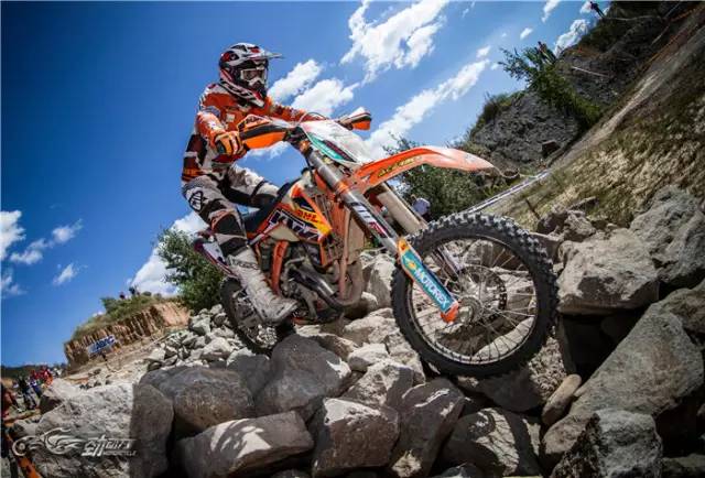 登山摩托车_登山摩托车游戏_登山摩托车破解版