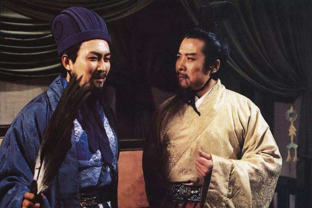 龙将曹仁该不该换成韩信_过关龙将曹仁斩将攻略_龙将过关斩将曹仁