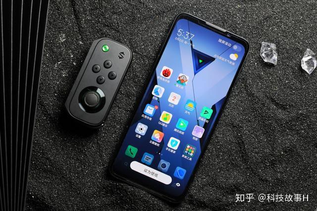 手机游戏中心哪个好_游戏中心用什么手机好_手机中的好游戏