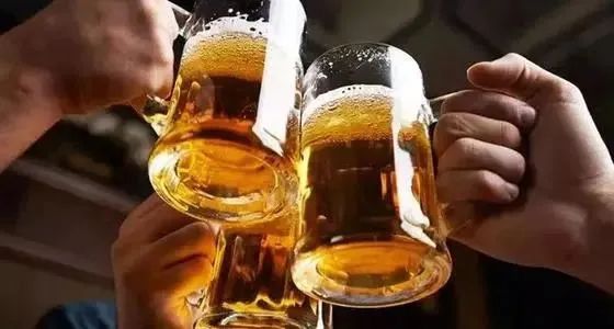 手机按键喝酒游戏_喝酒按键的游戏_手机喝酒游戏按手指