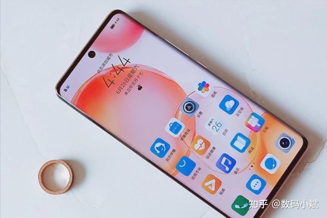 曲屏手机玩游戏怎么样_曲屏手机玩游戏真垃圾_曲屏手机能玩游戏