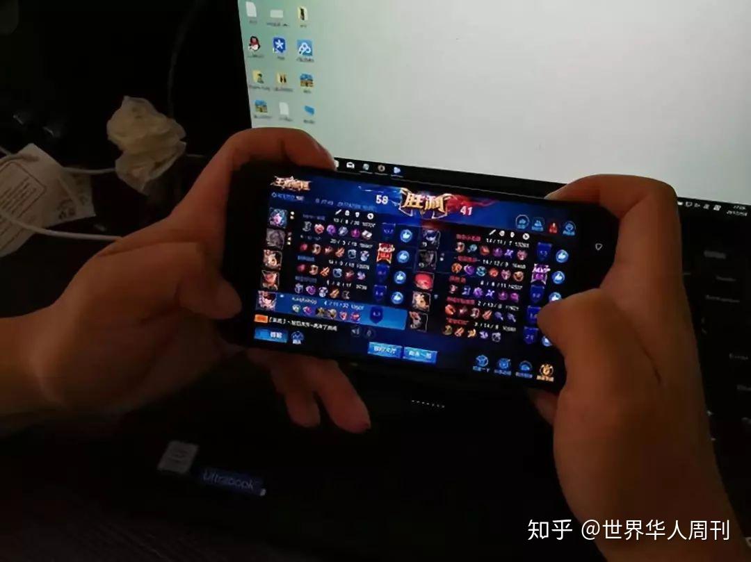 亲人玩手机游戏_家人玩手机_亲人玩手机游戏怎么办