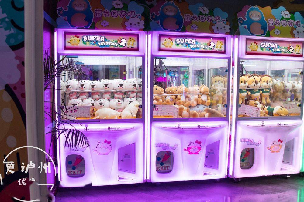 女孩拿爸爸手机玩游戏电影_10岁女孩拿爸爸手机_小孩拿爸爸的手机玩